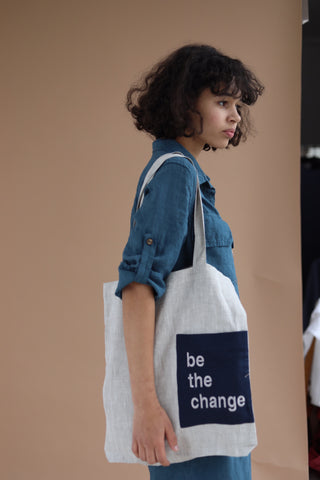 "Be the Change" tote bag med lomme